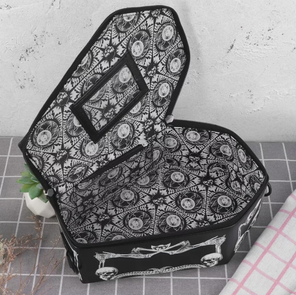 Coffin shapped crossbody purse bone skull skeleton - Picture 10 of 14